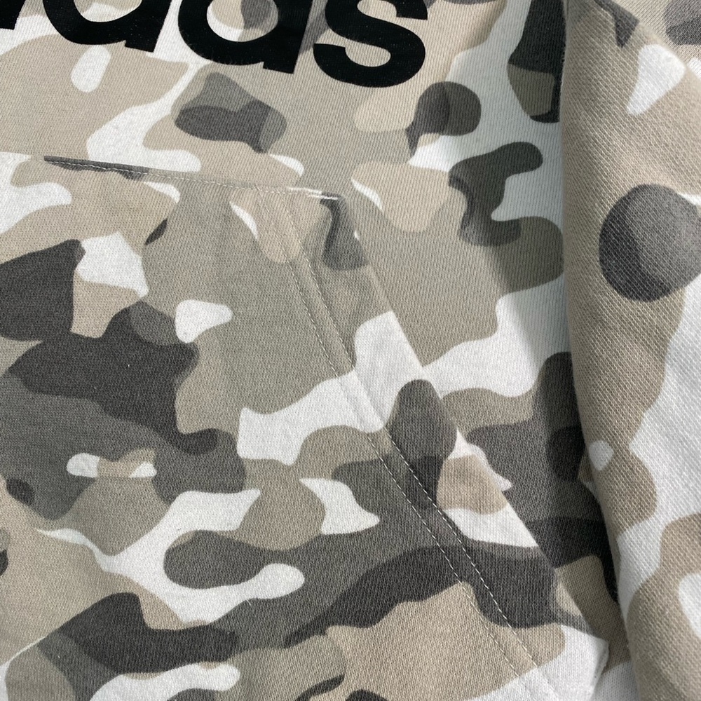 Adidas Originals Youth XL (18-20) Graphic Camo Hoodie - Picture 4 of 15
